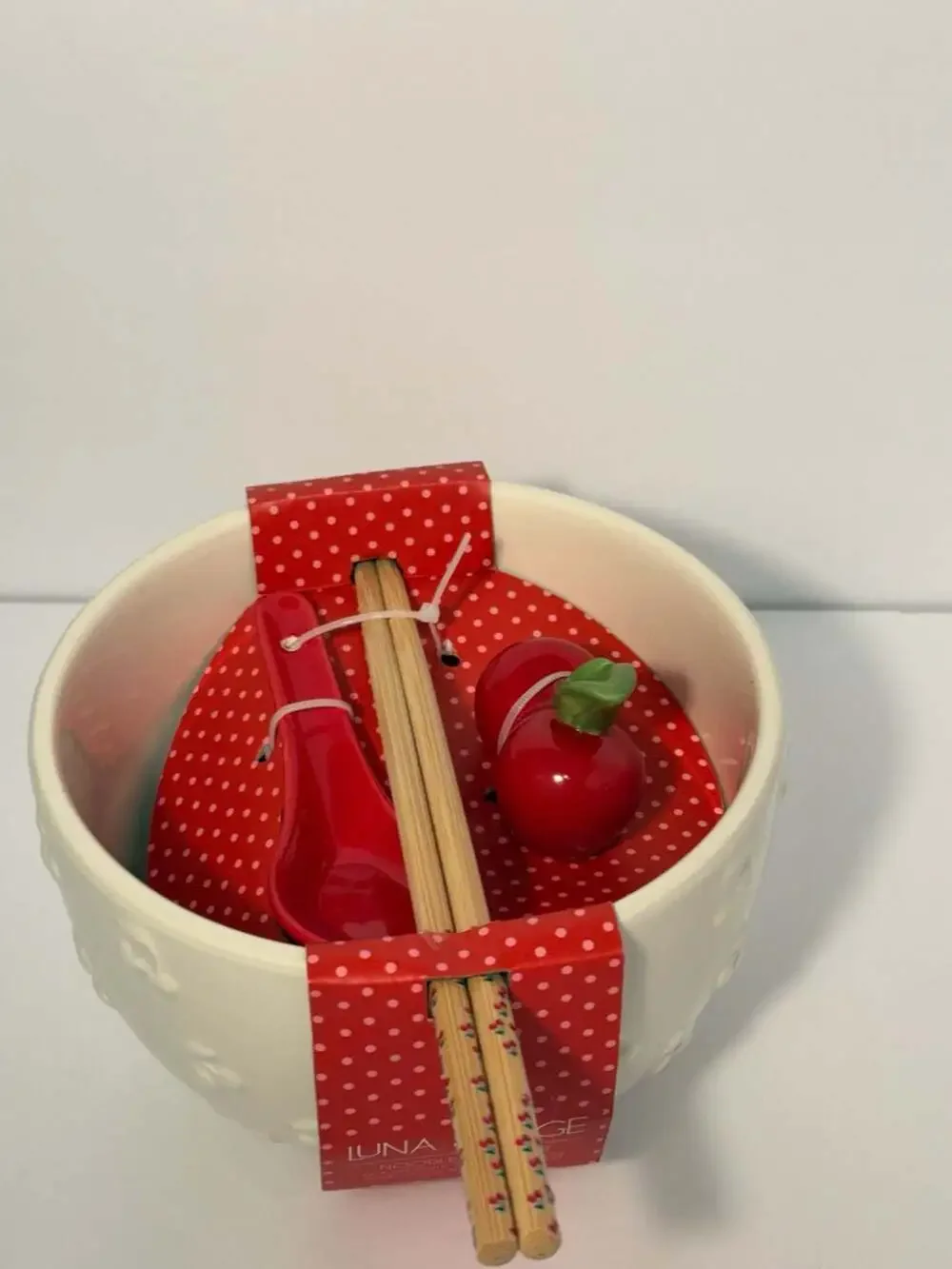 NWT Luna & Sage Cherry Motif Noodle Bowl Set with Spoon and Chopstick Rest